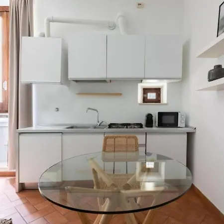 Apartment Daplace - Emilia Rome